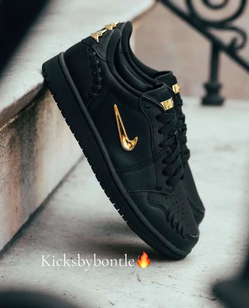 #sneakerhead #SAMA28 #viralvideotiktok #onlineshopping #bontle 