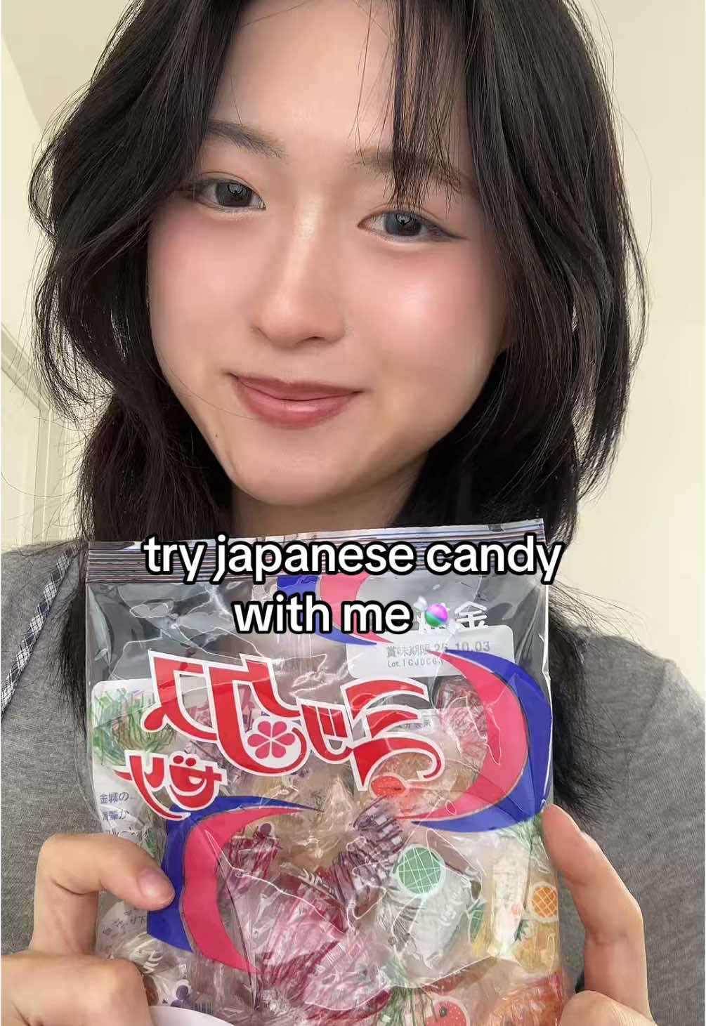 try clear japanese candy with me🍬  #mukbang #japan #japanesecandy #japanesefood #candy #candymukbang #candytastetest #tastetest #japancandy #japanfood #mukbangasmr #asmrmukbang 