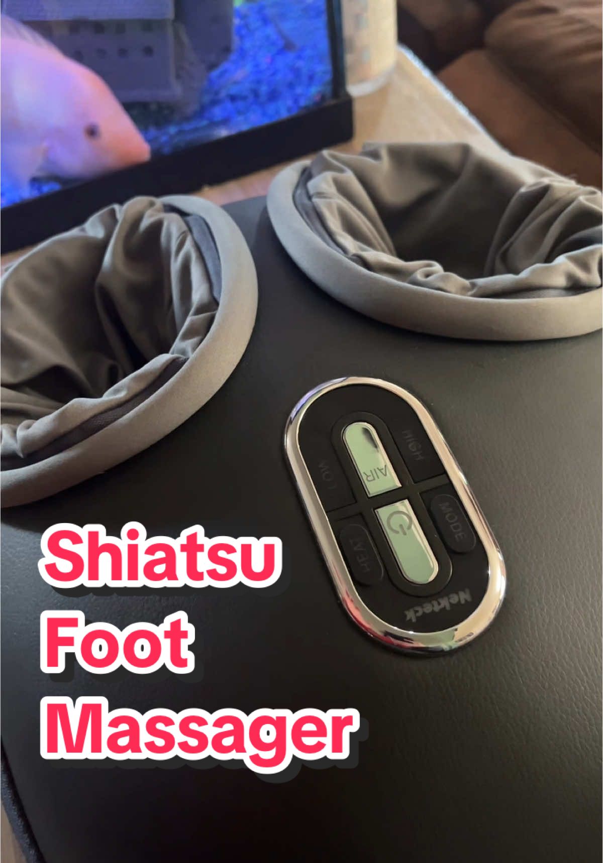 #TikTokShop #tiktokmademebuyit #tiktokmarketplace #deals #musthave #gift #foot #footmassage #feet #feetcare 