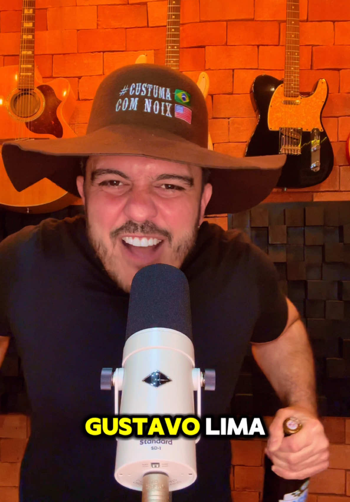 Nóis também quer ser vice do @gusttavolima …. Marca ele bastante turma, pra ver se ele aceita nóis de vice 😂😂😂 #ederdeoliveira #parodia #humor #gusttavolima 