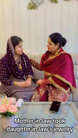 Anjali  Mother-in-law took daughter-in-law's jewelry #goodmessage #bestvideo #saasbahu #video #trending #viral #foryou 
