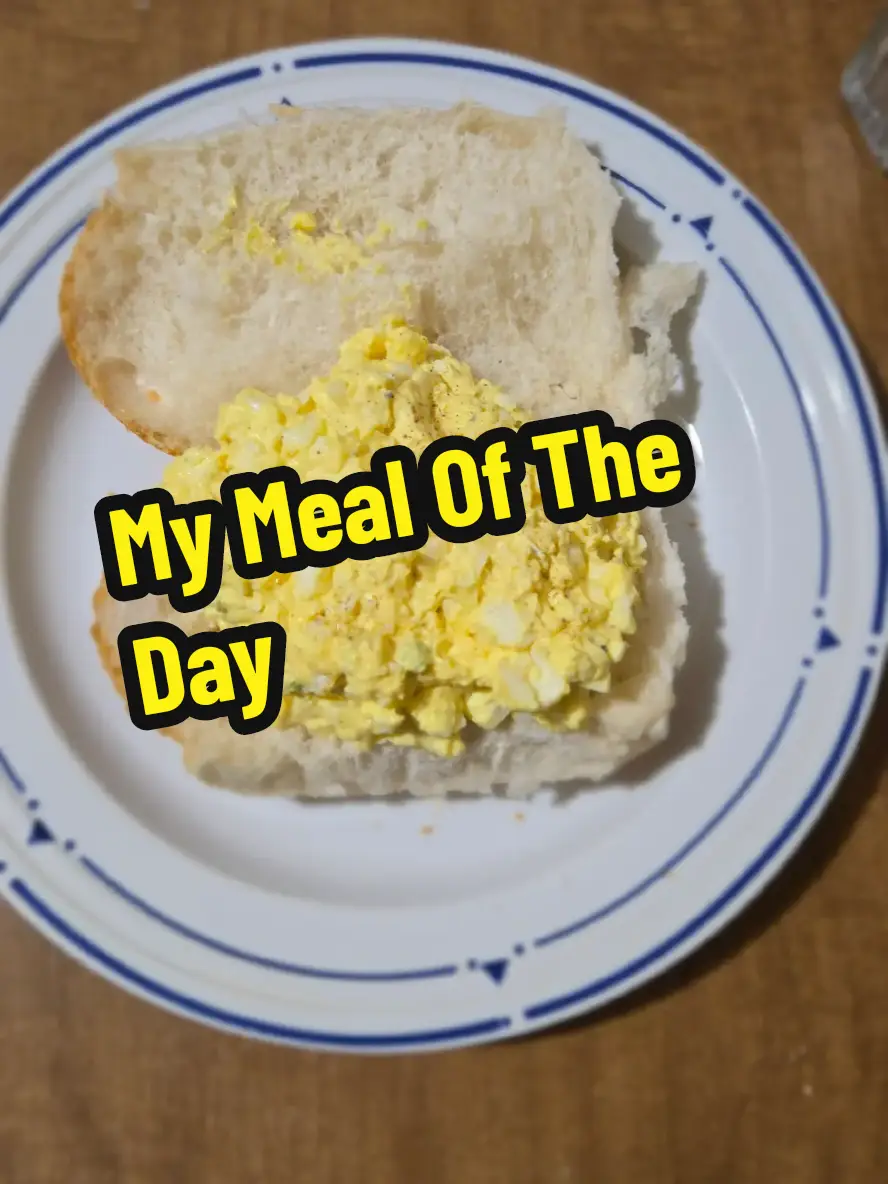 I am watching  what I eat. Believe it or not this is a lot less than what I usually  eat. The Egg Salad is not homemade, but it sure tastes  like it. The Italian  Family Style Soup is Progresso. The roll is a Bulkie Roll. The Pickle... well I'll let you figure that out #mealoftheday #eggsalad #soup #pickles #foodies 