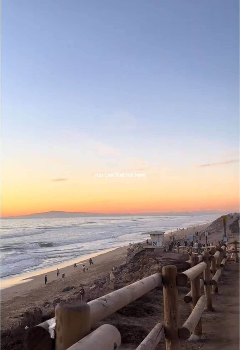My favorite walk of all time. I still cant believe this is my home🏡 #beach #sunset #walk #orangecounty #socal #hb #huntingtonbeach #beachsunset #views #sunsetwalk #nature 