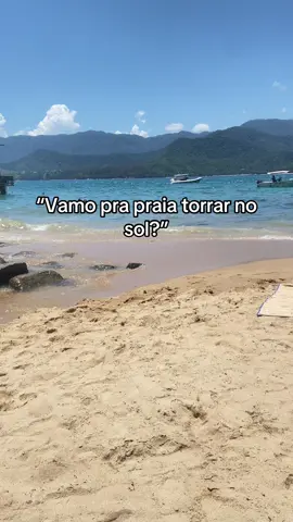 Eu amo kkkkk pegar um sol de leves 🥰 #ilhabela #praiadafeiticeira 