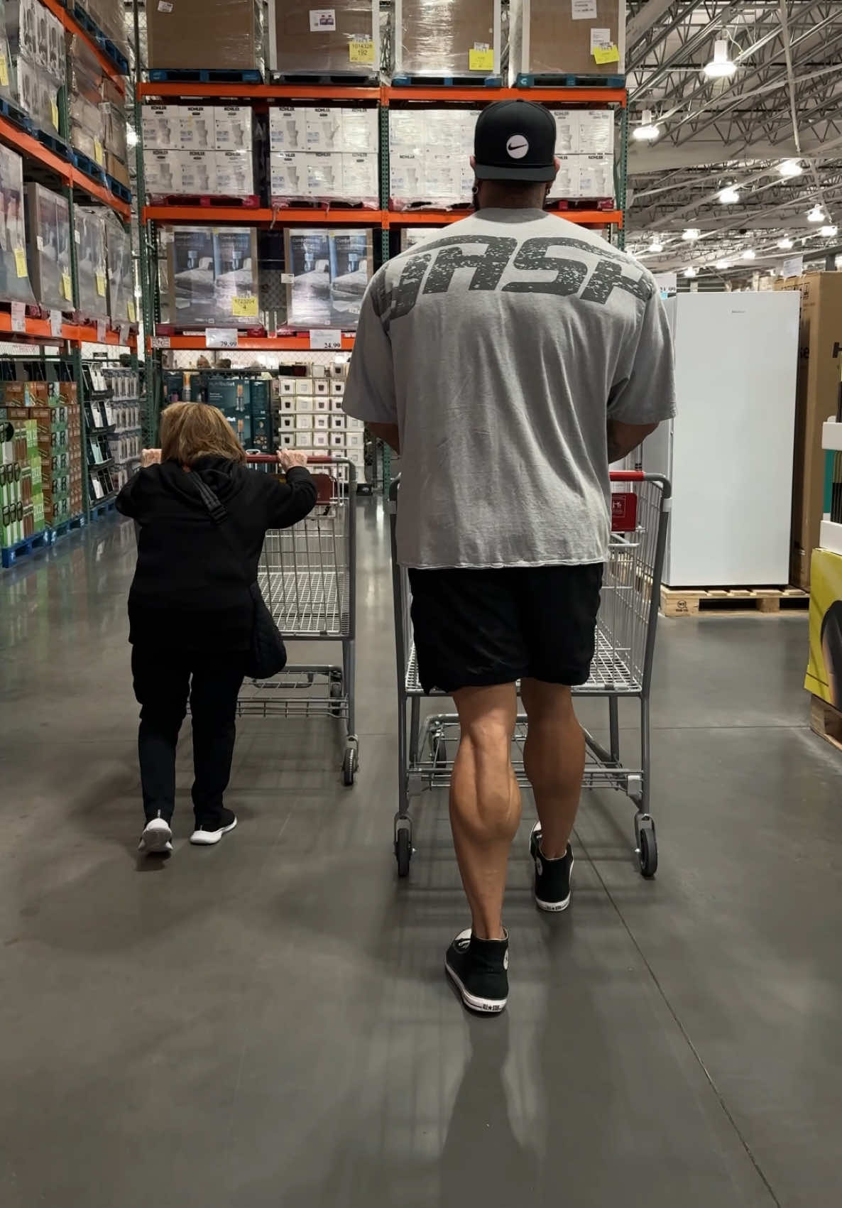 Normal people and Normal Me 👀😳 #giant #dc #Universal #therock #Colossus #costco #comics #marvel #store #small #people #sparta #food #huge