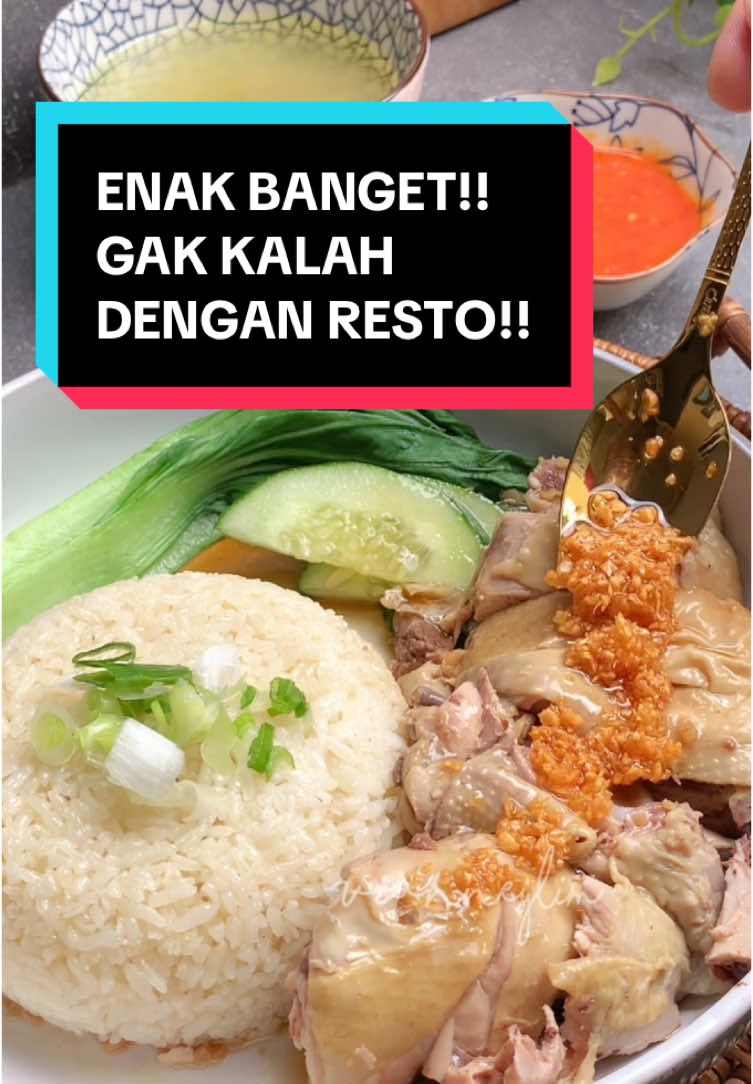 SIBUK SETENGAH HARIAN DI DAPUR DEMI MENU INI‼️ Prosesnya lumayan ribet karena banyak printilannya, tapi yakin deh hasilnya bakal bikin kamu makin disayang suami 🥰 Bahan air kaldu : 1,5 kg ayam (bisa pakai ayam utuh atau ayam potong, me: pakai paha ayam semua) 3 liter air 60 gr jahe, iris tipis/digeprek 2 batang daun bawang, potong dan ambil bagian putihnya 1 sdm garam 1 sdt kaldu jamur 1 sdt gula pasir 1/4 sdt bubuk kunyit Bahan nasi : 750 gr beras, cuci bersih dan tiriskan 850 ml air kaldu dari rebusan ayam 1 sdm saus tiram 2 sdm minyak wijen 2 lbr daun pandan 1 sdt garam 1 sdt kaldu jamur 15 siung bawang putih, cincang halus 1 jempol jahe, cincang halus Minyak sayur yang cukup banyak Bahan saus siraman : 300 ml air kaldu dari rebusan ayam 1 sdm minyak wijen 1 sdm saus tiram 1 sdm kecap asin 1 sdt gula pasir 1 sdm minyak bawang+jahe 1 sdt tepung maizena, larutkan dengan 1 sdm air Bahan sambal : 2 bh cabe merah besar 5 bh cabe merah keriting 5 siung bawang putih 2 ruas jahe 1 sdt garam 1/2 sdm gula pasir 150 ml air 2 sdm cuka Cara membuat bisa diliat di video ya 🥰 #nasiayamhainan #nasihainan #chinesefood 