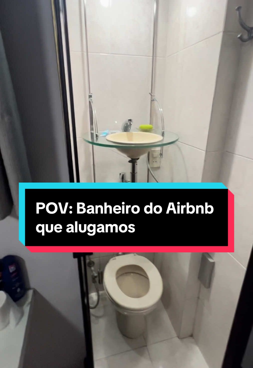 Muita tecnologia ou pura engenhoca?? 😂 #vaiprofycaramba #fyp #airbnb #bathroom 