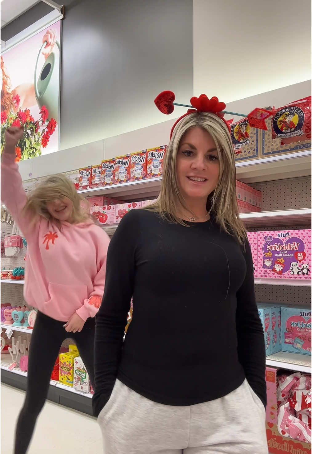 We love this trend 🫶 @Pink Palm Puff #OOTD #fun #target #trend #Love #mom #momdaughter  #dance #fypシ #duo #Lifestyle #xyzbca #blowthisup #dontjusge #viralvideo @target 