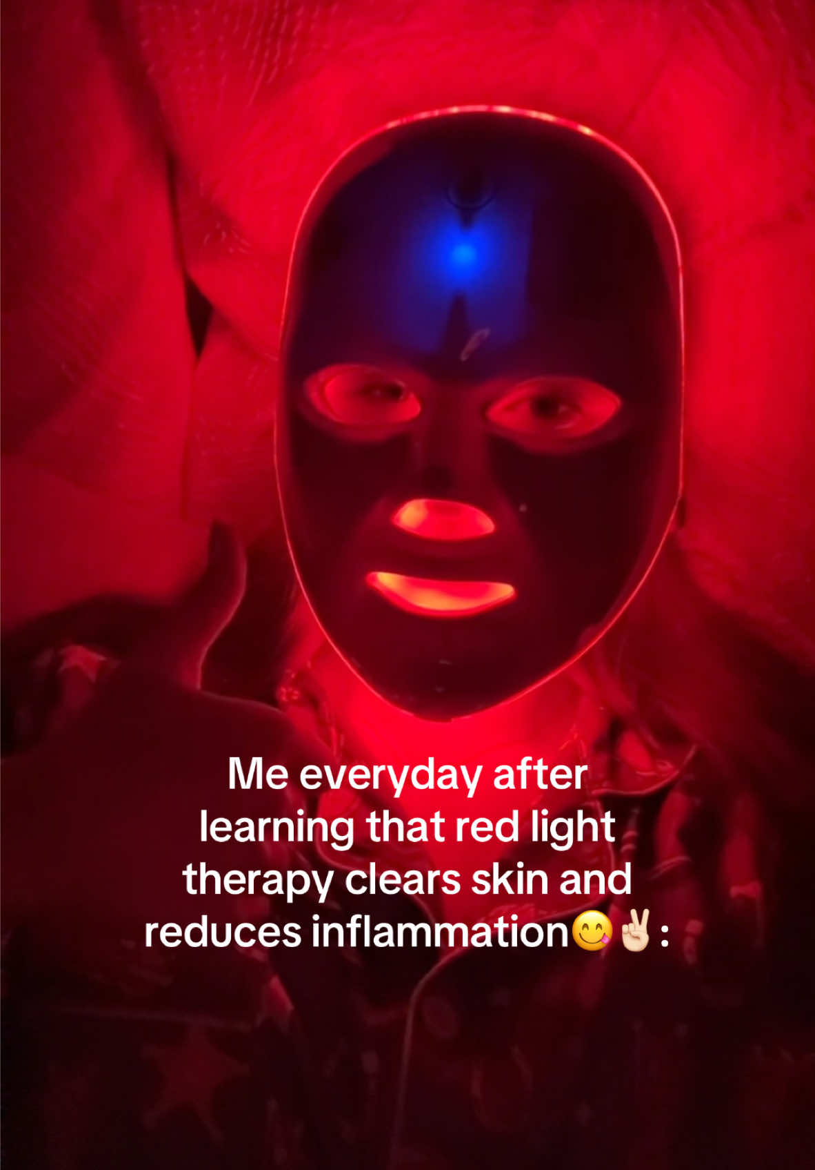 there’s actually soo many benefits to red light therapy. i’m excited to try it!!   #redlighttherapybenefits #redlightmask #skincare #beauty 