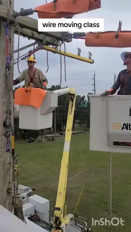A little wire moving is good for the soul! #apprentiinthewild #linemanissues #journeymanlineman #apprentice #bluecollar #ANOTHAONE #cowboyup #florida #fyp #foryou #lineman #highvoltage 