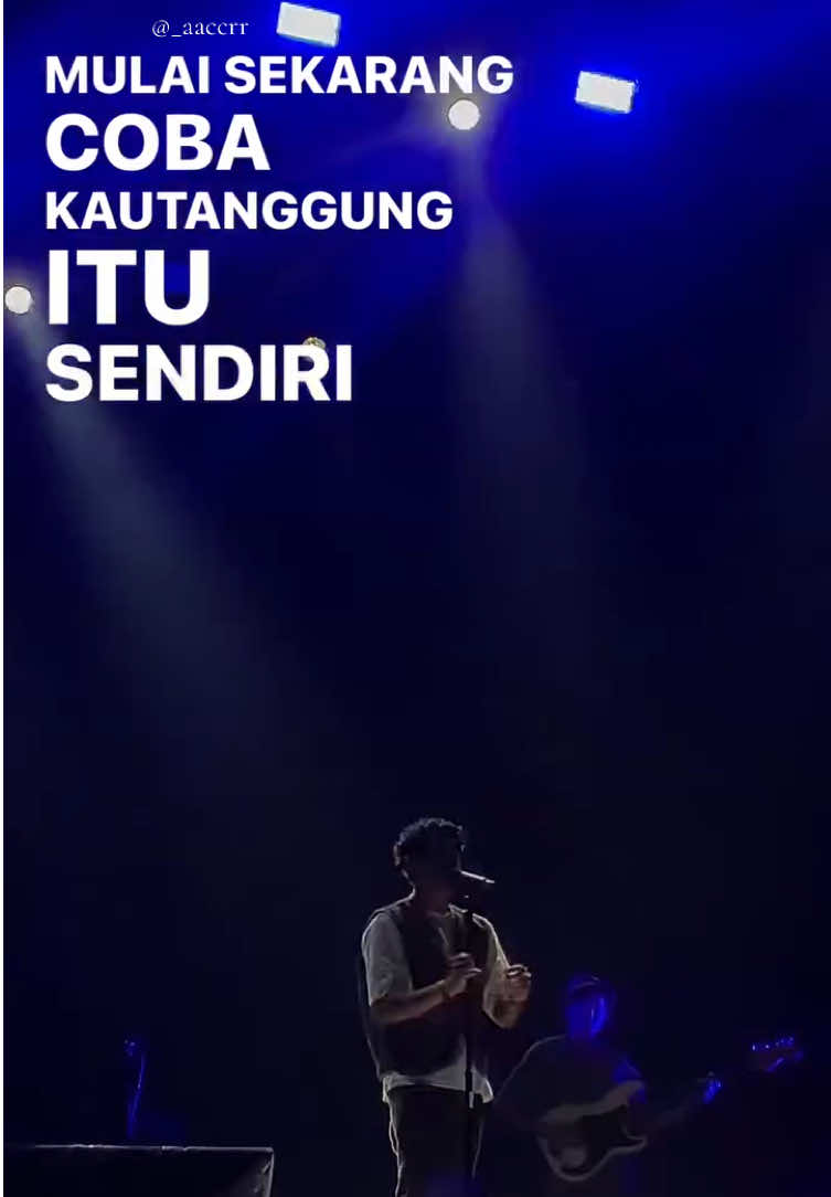 “coba kau tanggung itu sendiri”🫵🏻🤷🏻‍♀️ #crslconcert #hindia 