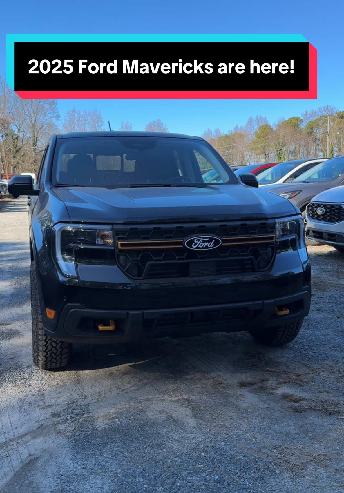 They did a great job refreshing the #2025 #ford #maverick . #fordmaverick #builtfordtough #pickup #pickuptrucks #trucks #compacttruck #carreview #cartok #cargram #cars #automotive #allnew 