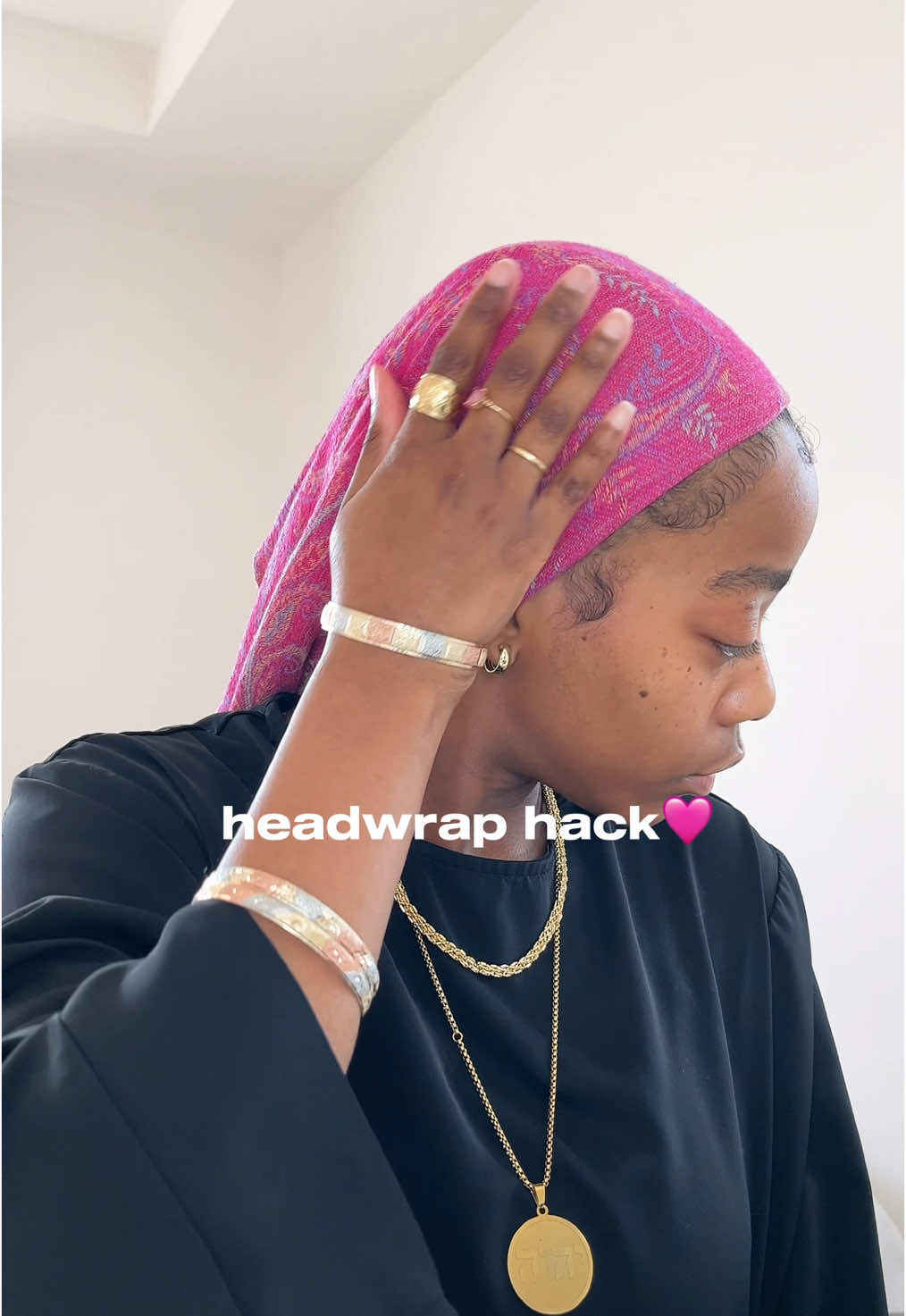 no more slips with this headwrap hack💕! #headwrap #modestfashion 