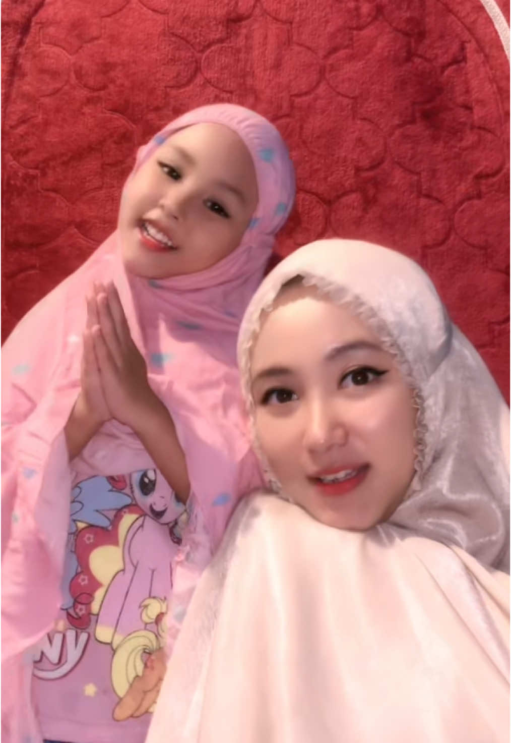 Masyaallah tabarakallah 🫶🏻Numpang lewat pak ,buk, maapkan dedek dedek yang menggemaskan ini😂🌴☘️🍀 #anak #ibudananak #bahagia #berkah #Rumi #rucil 