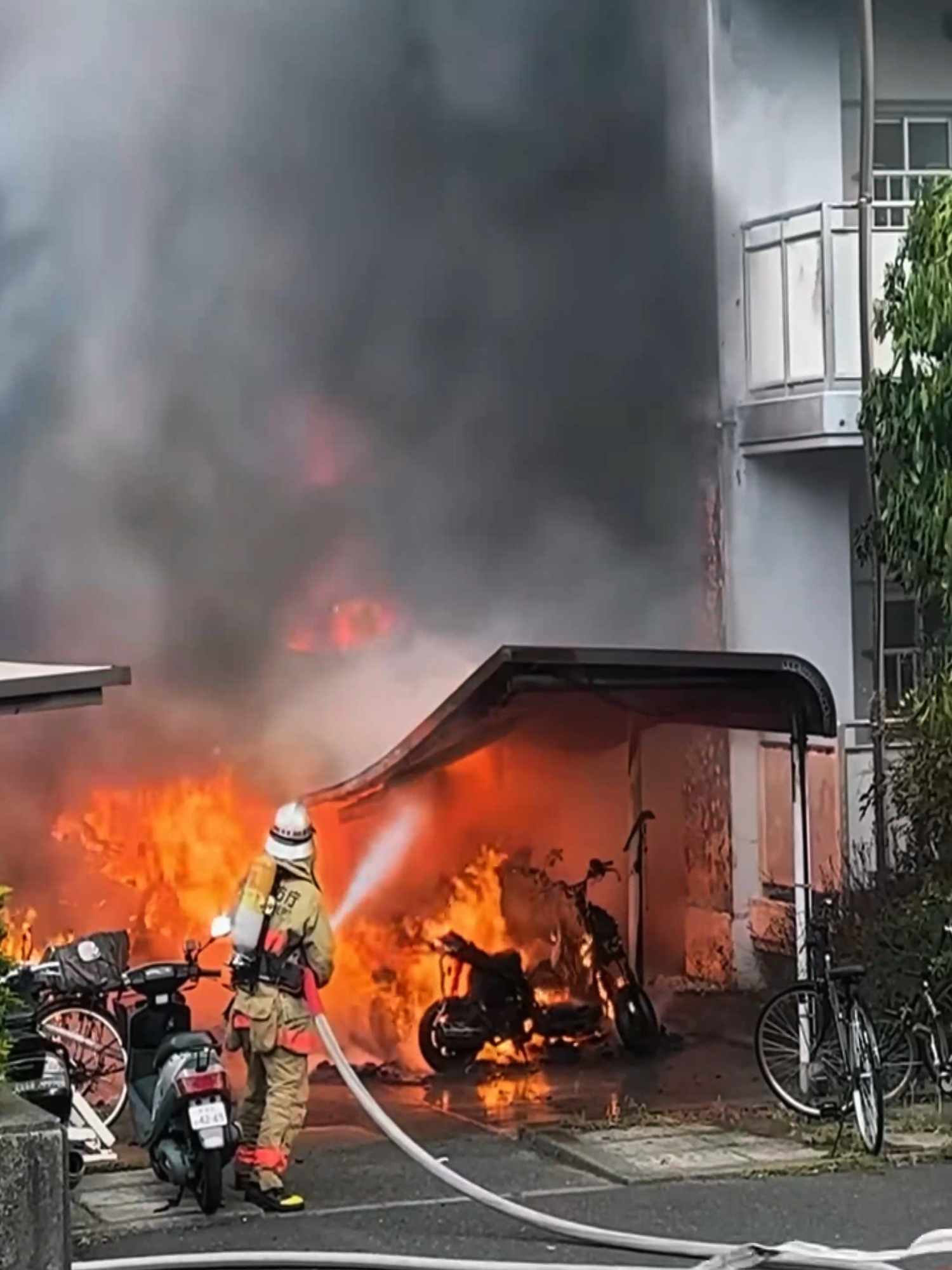 新宿消防署 火災出場 パート2 #火災 #消防士 #FIRE #firefighter #Alerts #Response #Responding #FYP #for #tiktokviral