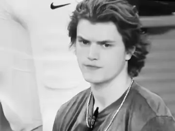 JJ x Anakin #vexbolts #fyp #foryou #nfl #CollegeFootball #starwars #michigan #disney #WWE #marvel #netflix #football #anakinskywalker #jjmccarthy 