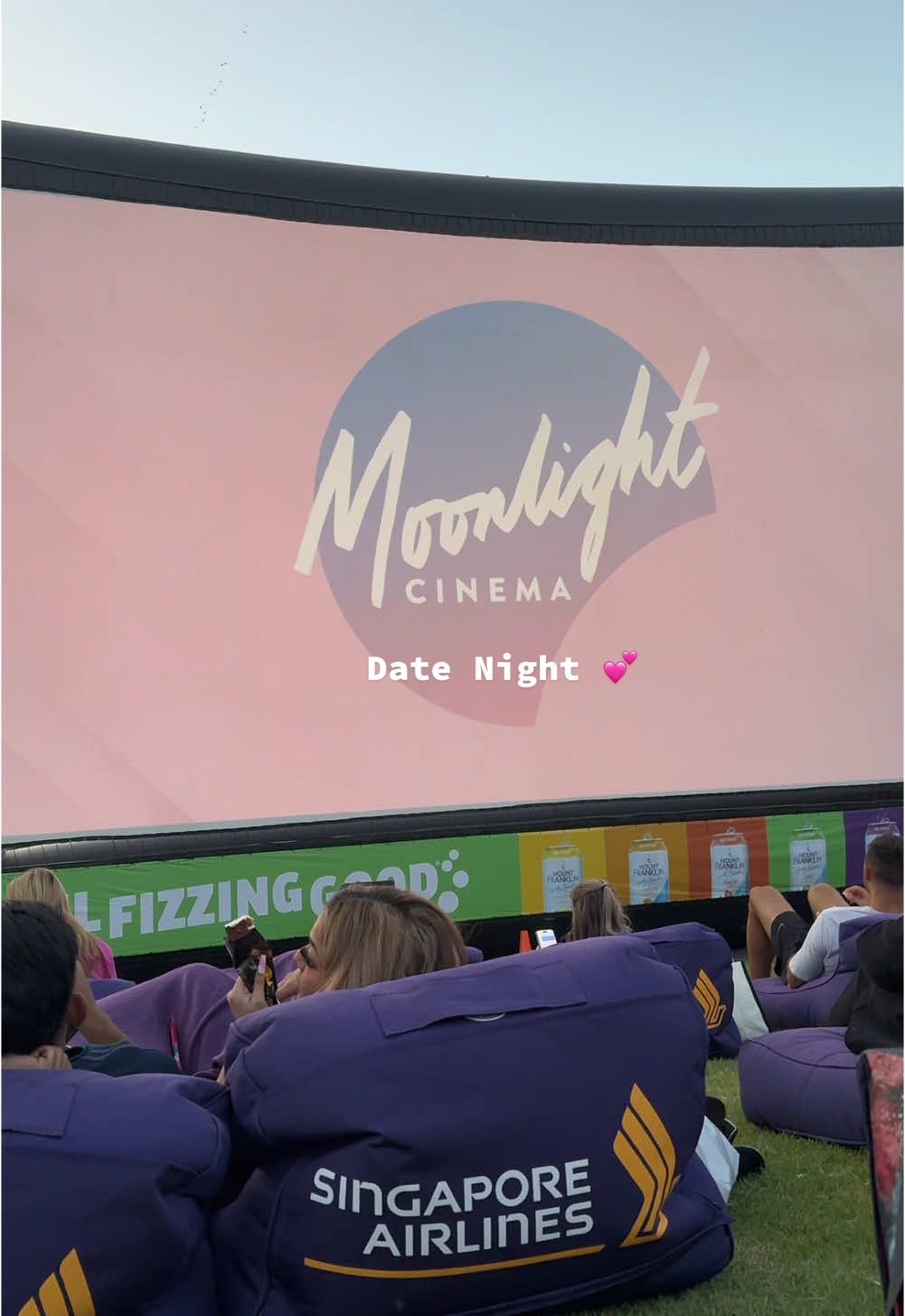 Definitely add this to your summer itinerary #datenight #moonlightcinema #datenightideas #thingstodomelbourne #dayinmylife 