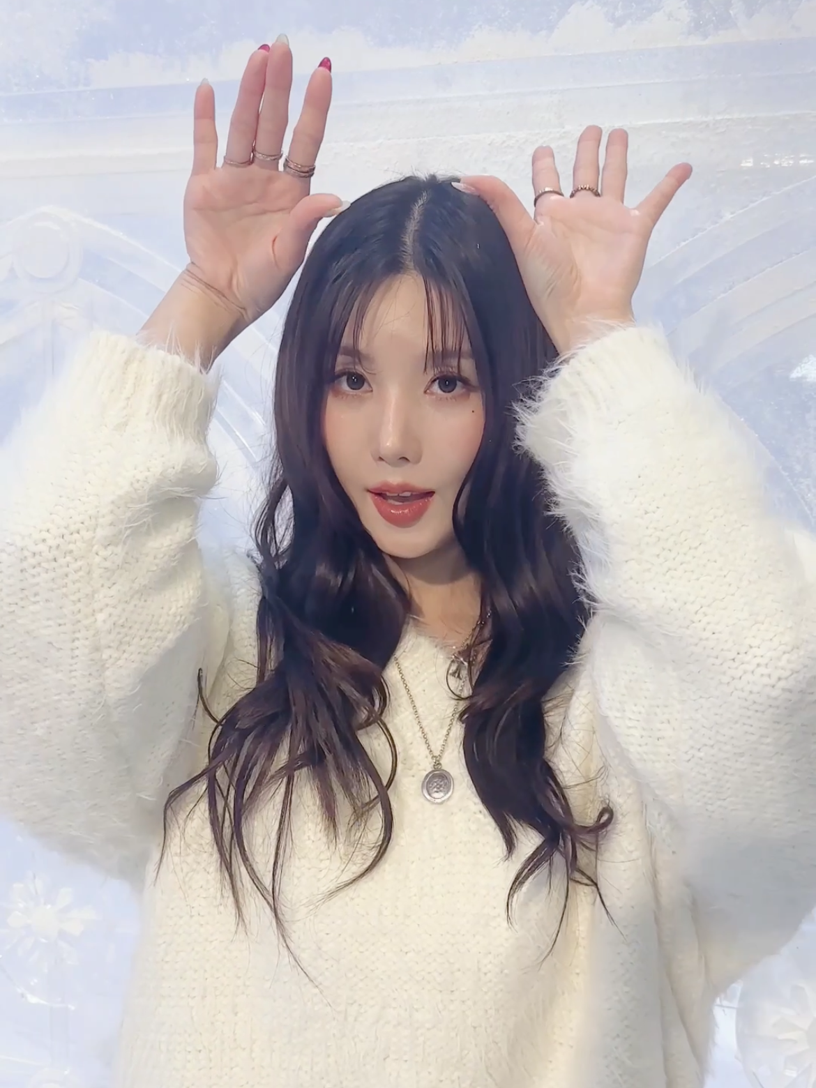 창밖을 보니 눈이 와🐰❄ #눈이와_Challenge #권은비 #KWONEUNBI  #눈이와 #권은비_눈이와