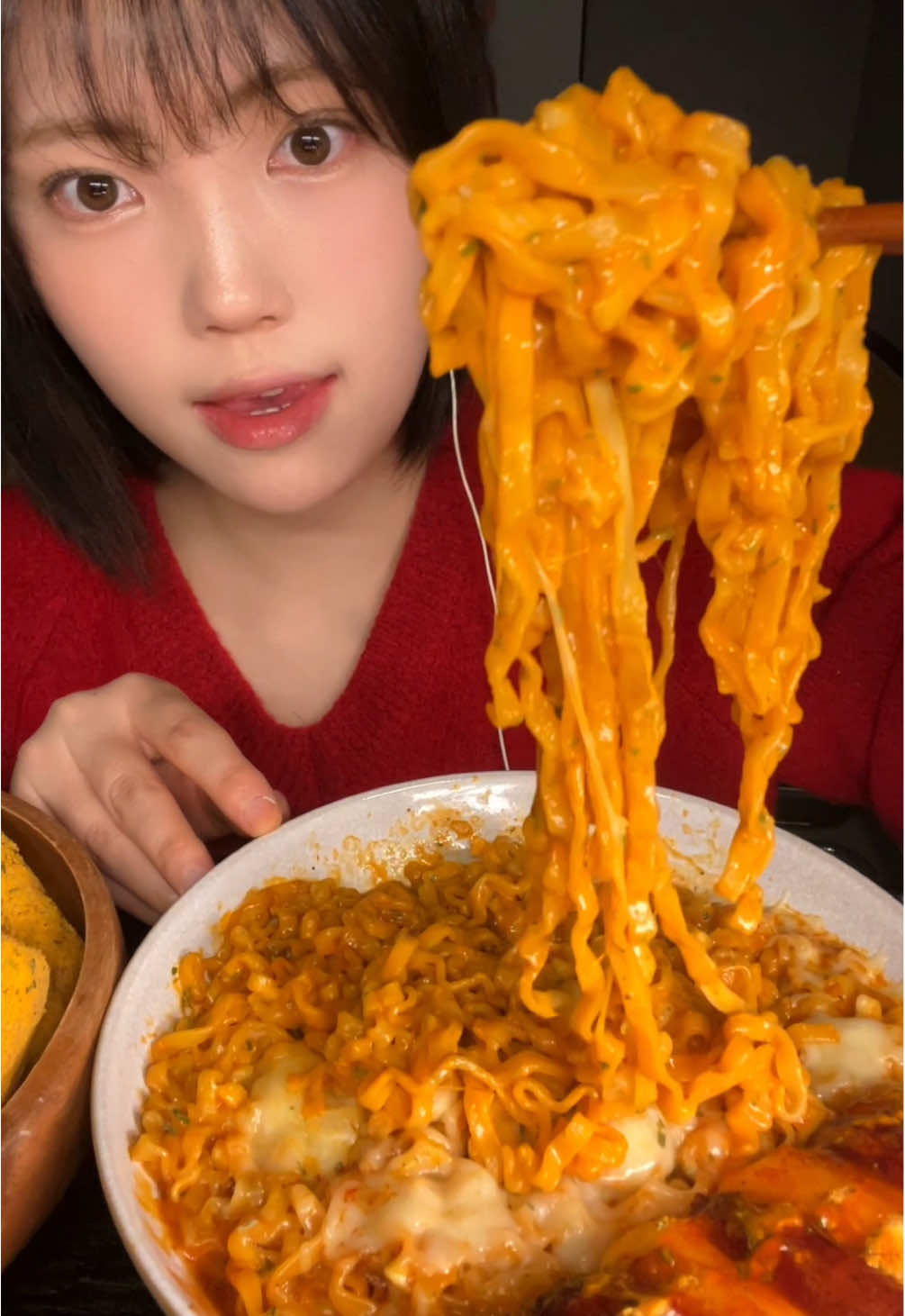 Cheese Carbonara Buldak Mukbang ❤️‍🔥  까르보 불닭 , 뿌링 사이드 먹방 #samyangnoodles #buldakcarbonara #mukbangasmr #eatingshow #fyp #foodasmr #mukbangkorea #koreanfood #eatingasmr #먹방asmr 