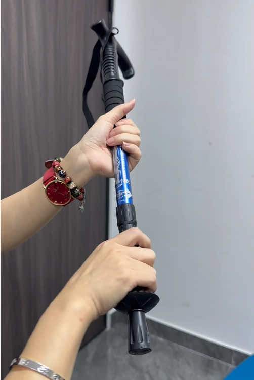 Do you know how to retractable the Trekking Poles Stick?Let’s do it.💁#tiktokph #trekking #trekkingpole #retractable #adjustable #walking #stick 