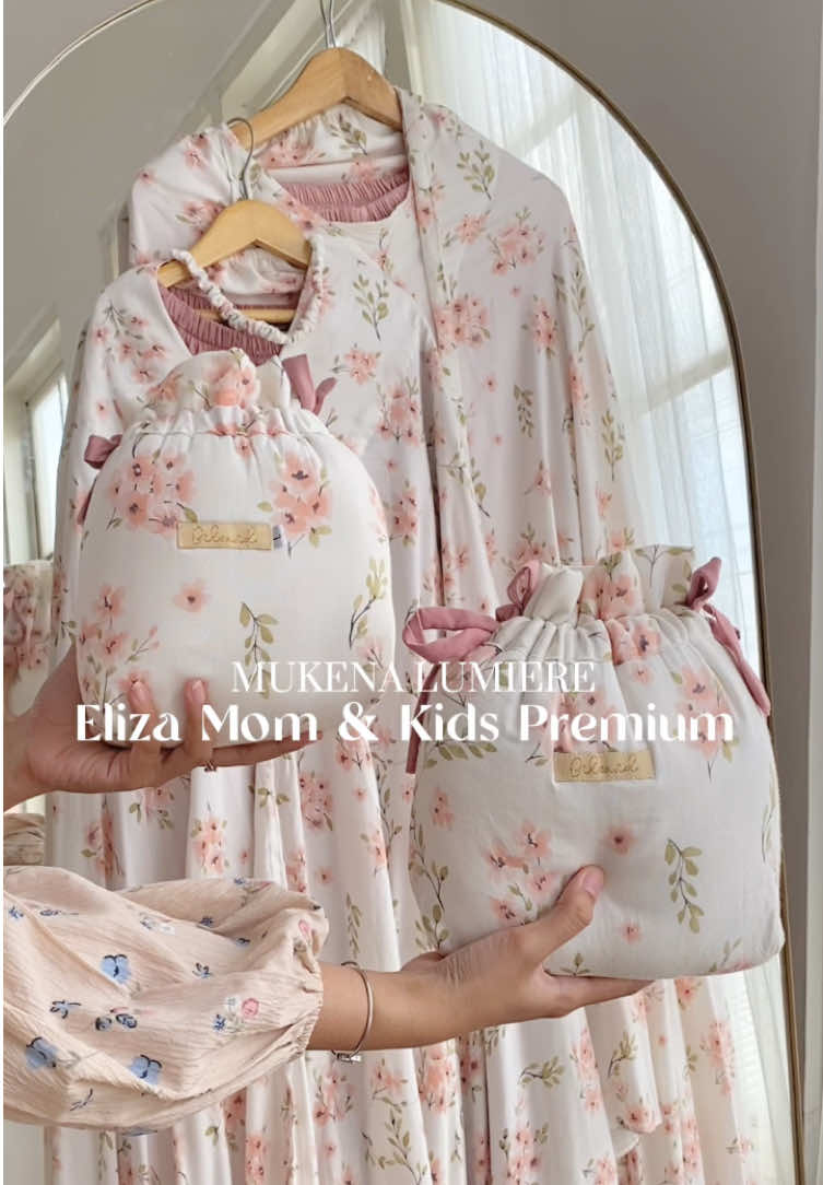 Halo Bilzalovers 👋🏻🫶🏻 Siapa nih yang lebaran nanti mau couple an mukena bareng si kecil??🥹🥰 Pastinya Bilzalovers cari yang adem dan motifnya cantik kan😍 Boleh bgt nih Mukena Lumiere Couple By Bilza🎀🤍 Shop Now🛍️🛒 #shopping #shop #mukena #mukenapremium #fyp #fypシ #Mukena #bismillahfyp #fypage #mukenamotif #mukenahcantik #mukenalebaran #mukenaadem #fyppppppppppppppppppppppp #masyaallahtabarakkallah #bestseller #mukenacouple #couple