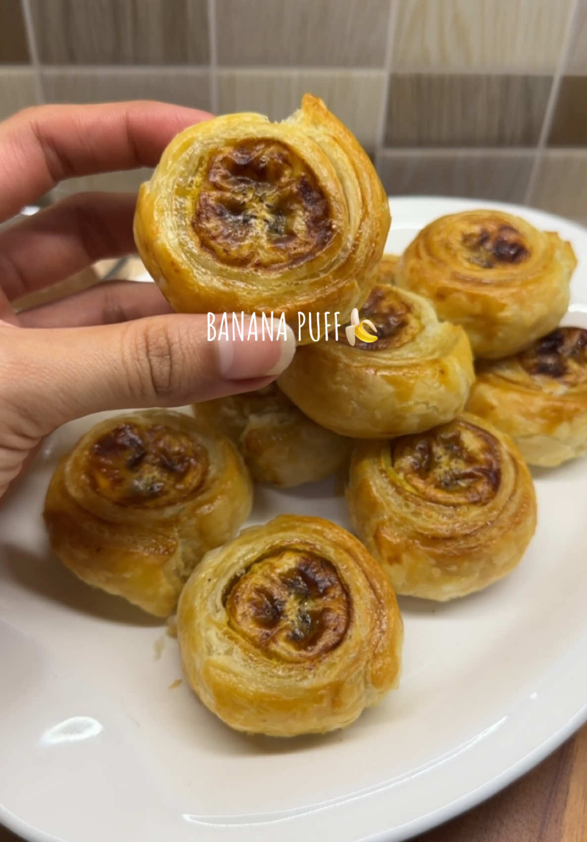 🤎🤎🤎 Bahan : Puff pastry instan Pisang Kuning telur  Panggang 200’C 10 menit 