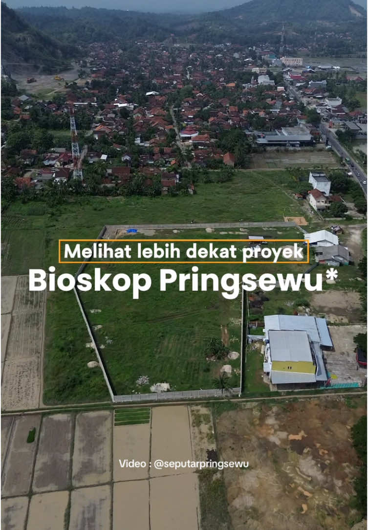 Bakal Calon Bioskop Pertama di Pringsewu!?📌 Tim Seputar Pringsewu mencoba mengambil view dari udara lahan yang diperkirakan bakal jadi Mall/Bioskop di Daerah Tambahsari, Gadingrejo, Pringsewu. Berdasarkan informasi yang terkumpul, isunya bakal dibuat mall/hotel bahkan bioskop yang merucut ke Bes Cinema yang kaya ada di Kota Metro. Pantau terus Informasi pembangunan yang ada di Kabupaten Pringsewu, follow @pringsewuproperti 🏡📌 Original Content ©️ Seputar Pringsewu  ——————————————  Update info Seputar Pringsewu 24 Jam!  Follow @seputarpringsewu  Www.pringsewu24jam.com   #SeputarPringsewu #Pringsewu24Jam #pringsewu #KabupatenPringsewu #PariwisataPringsewu #KulinerPringsewu #InfoPringsewu #lampung #PariwisataLampung #potretpringsewu 