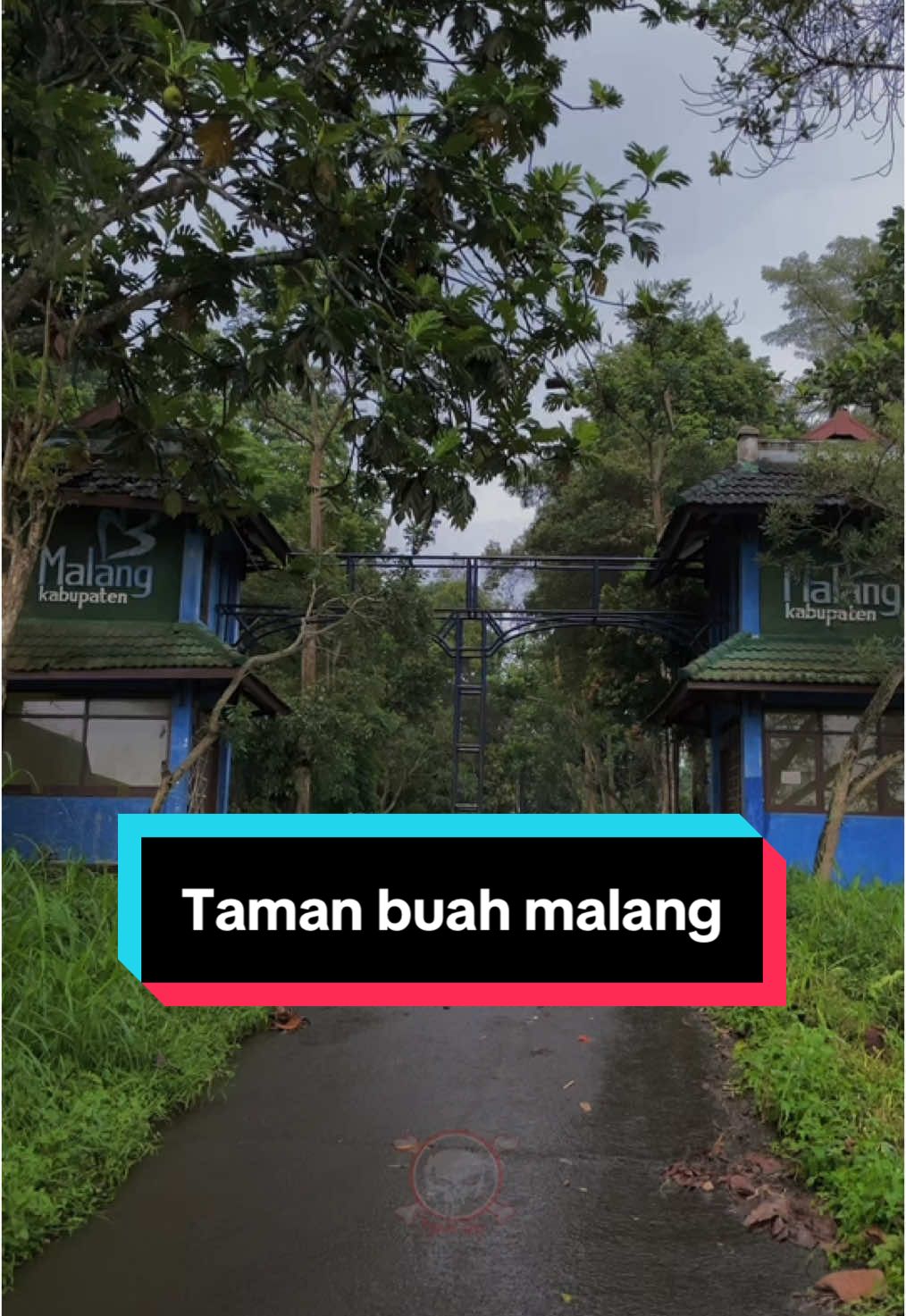 Taman buah terbengkalai malang #ceritaseram #ceritahoror #ceritahororku #abandond #haunted #malang #exploremalang #tempatangkermalang #angker #seram #horor #horror #lainsisi #fyp #fypシ #foryou 