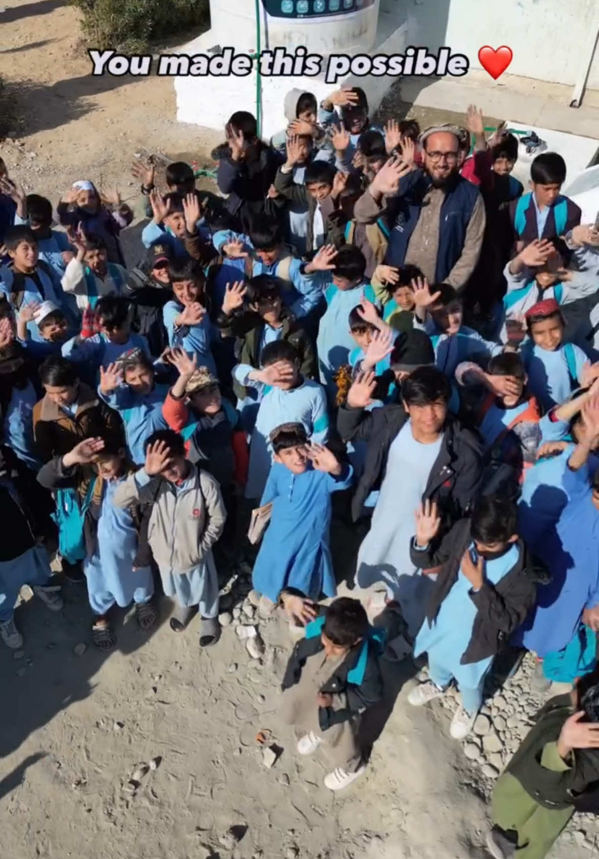 Clean Water to a school in need 💧🥹 Providing clean water in Afghanistan through our MOA water well initiative  Thank you to donors for support #giveback #afghanistan #ReviveAfghanistan #afghangirl #ummah 