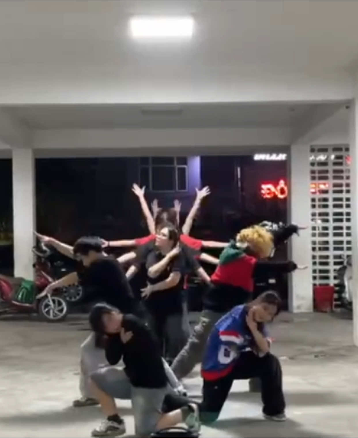 Gieo quẻ Dance Practice 🥵🥵 dc: HitDat Crew #hitdatcrew #arcane 