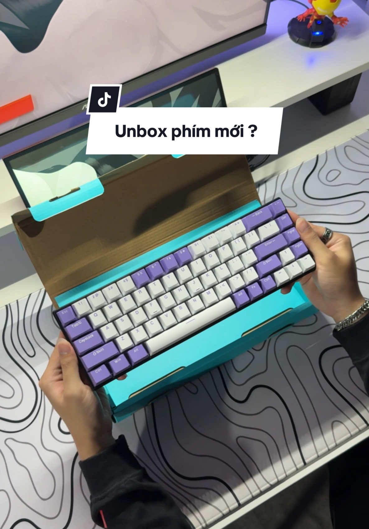 Lâu lắm rồi mới có clip unbox phím mới cho góc setup #desksetup #deskaccessories #nghiensetup #banlamviec #LearnOnTikTok #unbox #skyshiu #sk68 #samtetbaovui 