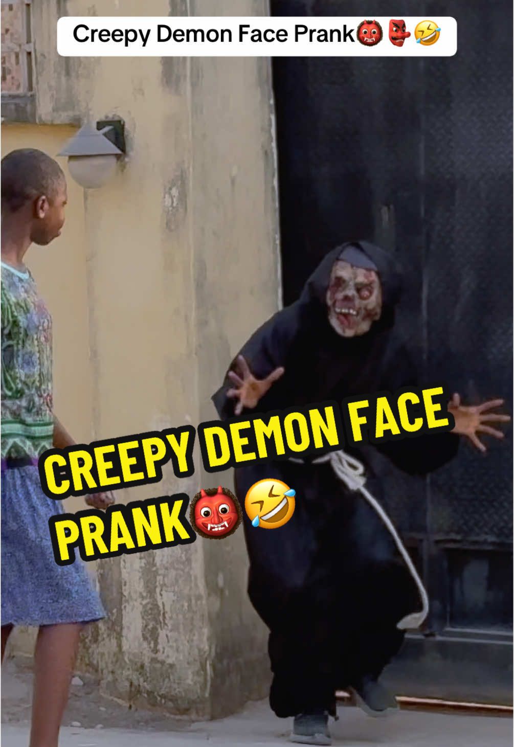 Demon Devil Face Prank👹🤣 #mrolawits #creepy #fy #prank #scareprank 