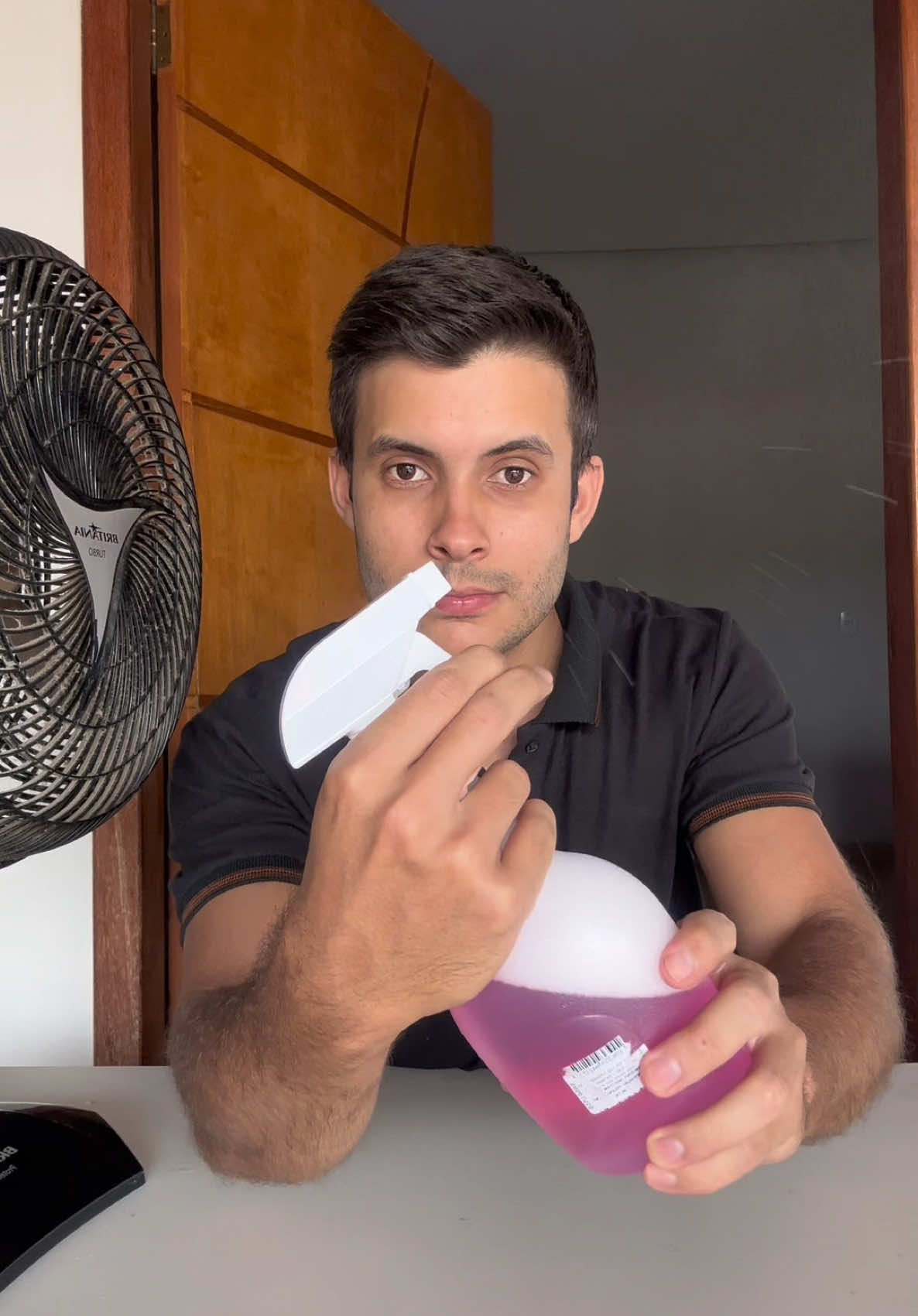 How to clean a fan 