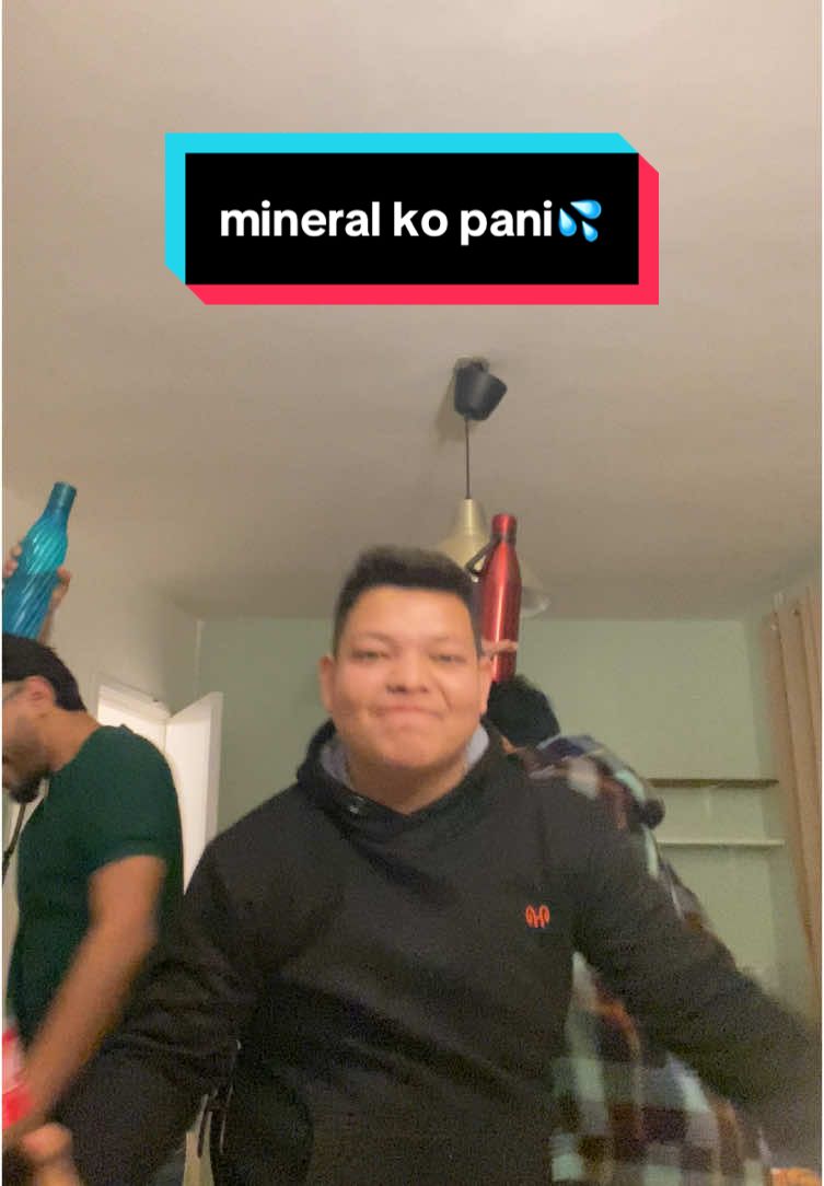 Just trying🥹😅 @Kanxa @🖤Phaltuuuuu_7🖤 #amitpoudel #nepaliinuk🇬🇧🇳🇵 #minivlog #eastaihohami #internationalstudent #uk🇬🇧 #viral #fypシ゚ 