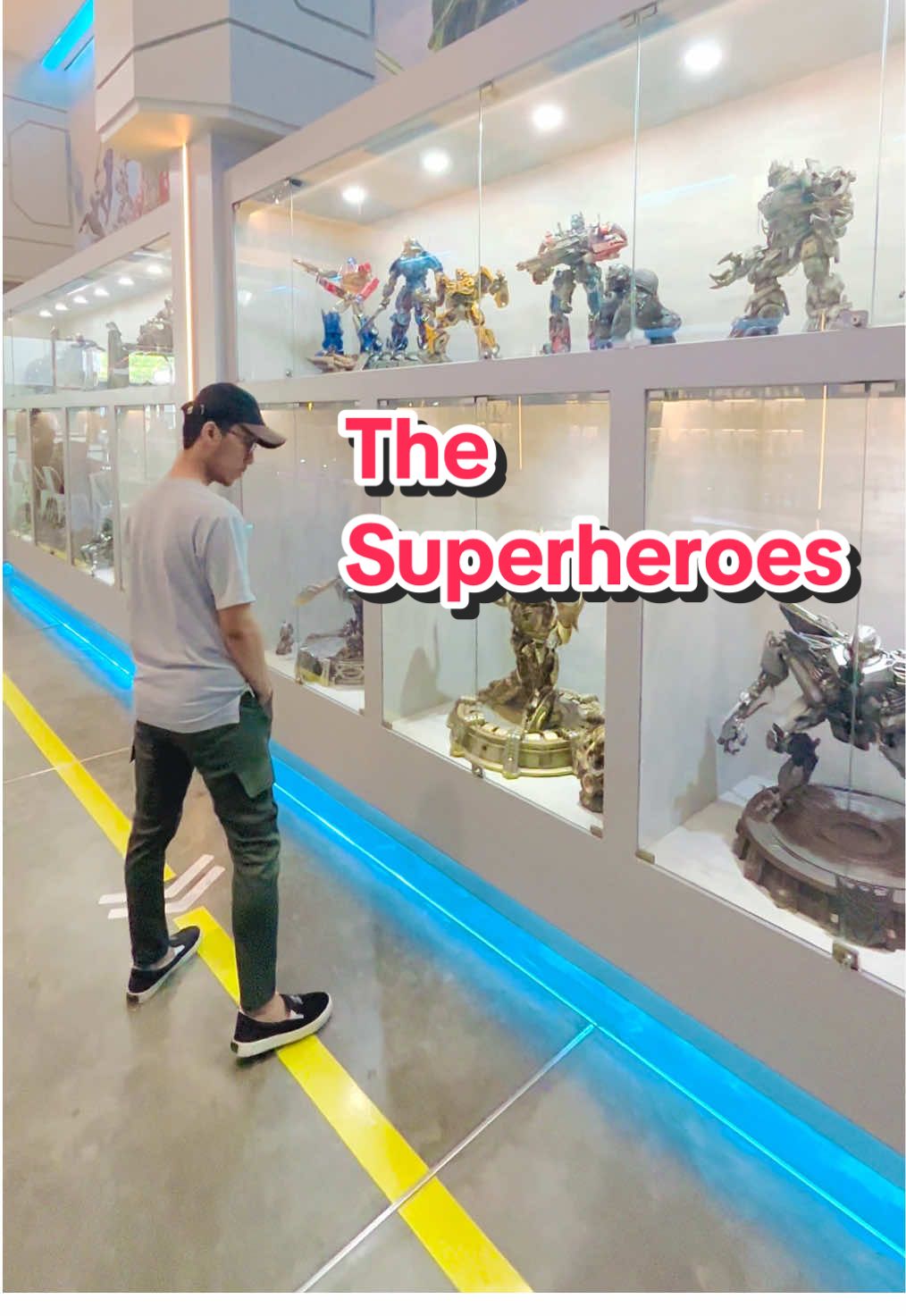 before wearing a shield #marvel #marvelstudios #fyp #superhero #superheroes #liburan #indonesia #tiktok 