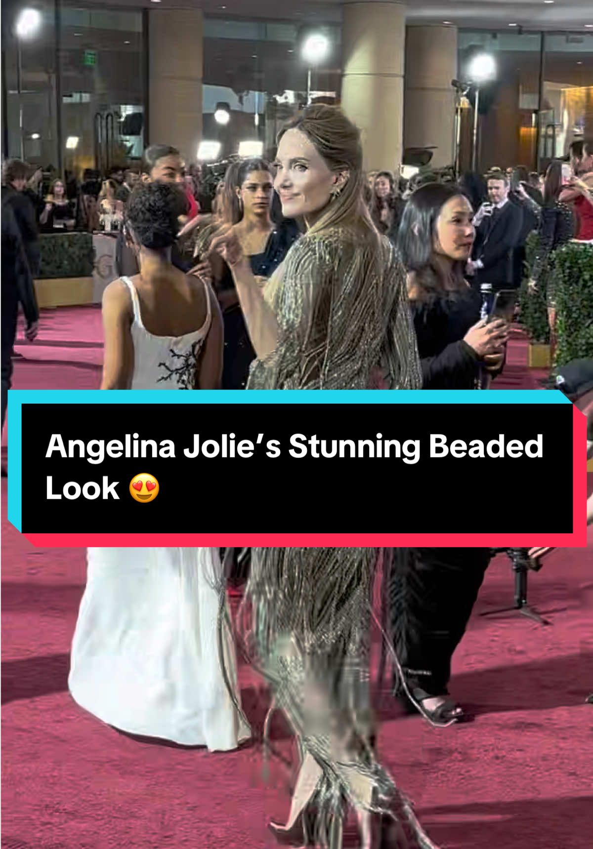 Still not over Angelina Jolie’s look on the #goldenglobes red carpet! 🥹