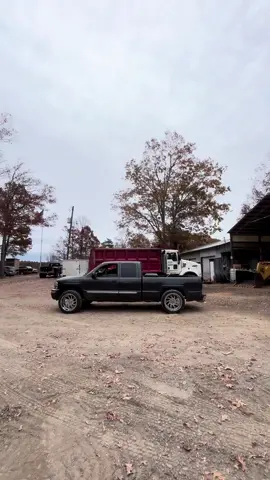 sum🤷🏼 #ŁiŁLane #gmt800 #GMC #1500 #leanin #trucktok #fypシ゚viral #viralvideo 