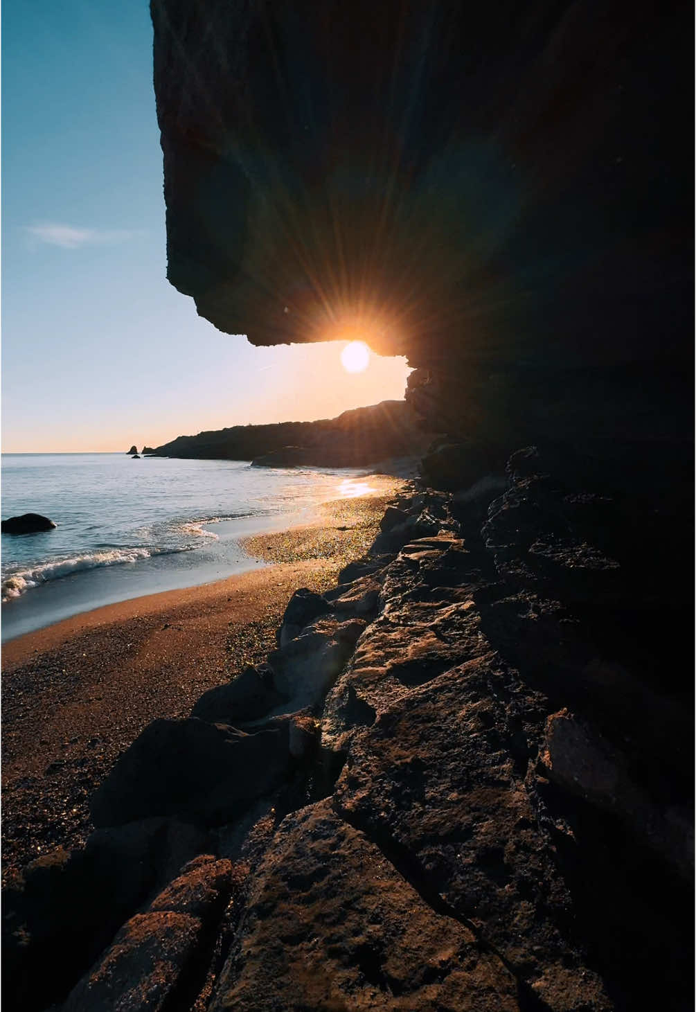 Peaceful 🧘 📅 07 january 2025, 🕦 04:16 PM, 📍Cap d’agde, France 🇫🇷  #Beach #beachvibes #asmr #sunset 