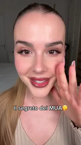 L’unico segreto per una buona base makeup è l’idratazione! Alle mie clienti consiglio sempre la linea Revitalift Filler di @L’Oréal Paris all'acido ialuronico perché idrata, rimpolpa e prepara perfettamente la pelle al makeup ✨ #lorealparis #adv #skincare #RevitaliftFiller #RevitaliftFillerSiero #RevitaliftFillerCrema #Skincareroutine