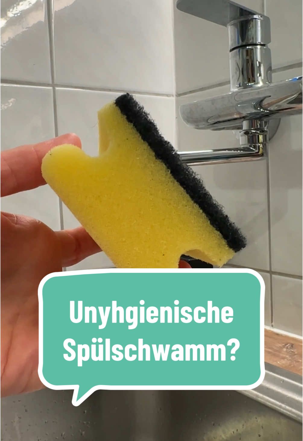 Nutzt ihr Bürste oder Schwamm? 🧽 Wie hygienisch sind Spülschwämme eigentlich? Und wie oft sollten wir Spülschwämme wechseln? 🫧 #haushalt #hygiene #sauberkeit #putzen 