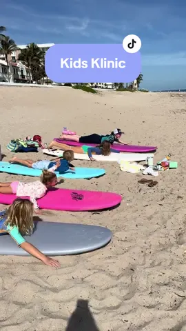 Teach em young 🤙🍼 ‼️ Practicing surf popups on the beach before taking the kiddos out into the water to shredddd 🙌 they killed it. #surflessons #kidsurf #learntosurf #gurferlady 