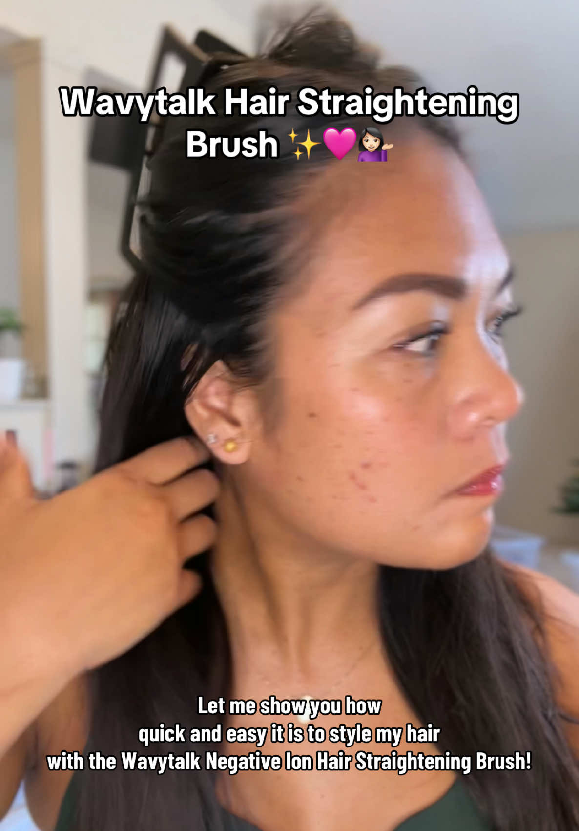 Why wait for salon days? Get flawless, frizz-free hair at home with this Wavytalk Ion Hair Straightening brush 💁🏻‍♀️🩷✨ @wavytalkofficial  #wavytalk #wavytalkhair #hairbrush #hairtools #hairgoal #haircare #hairstraightener #spotlightfinds #newyearnewaura #valentinesdaygift 