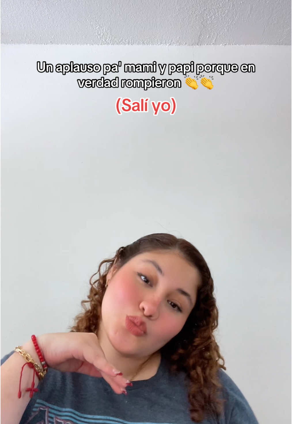 Un aplauso pa' mami y papi porque en verdad rompieron 👏👏👏 #fyp #parati #fyppppppppppppppppppppppp #fypシ #trendy #lamudanza #badbunny @Bad Bunny 