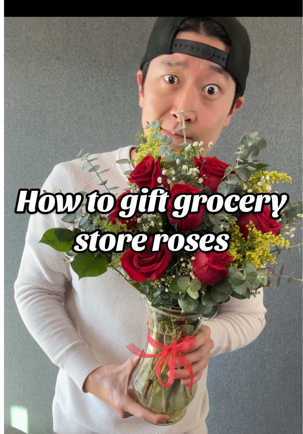 Helping the fellas with flowers 101: grocery store roses #floraldesign #flowerarrangement #bouquet 