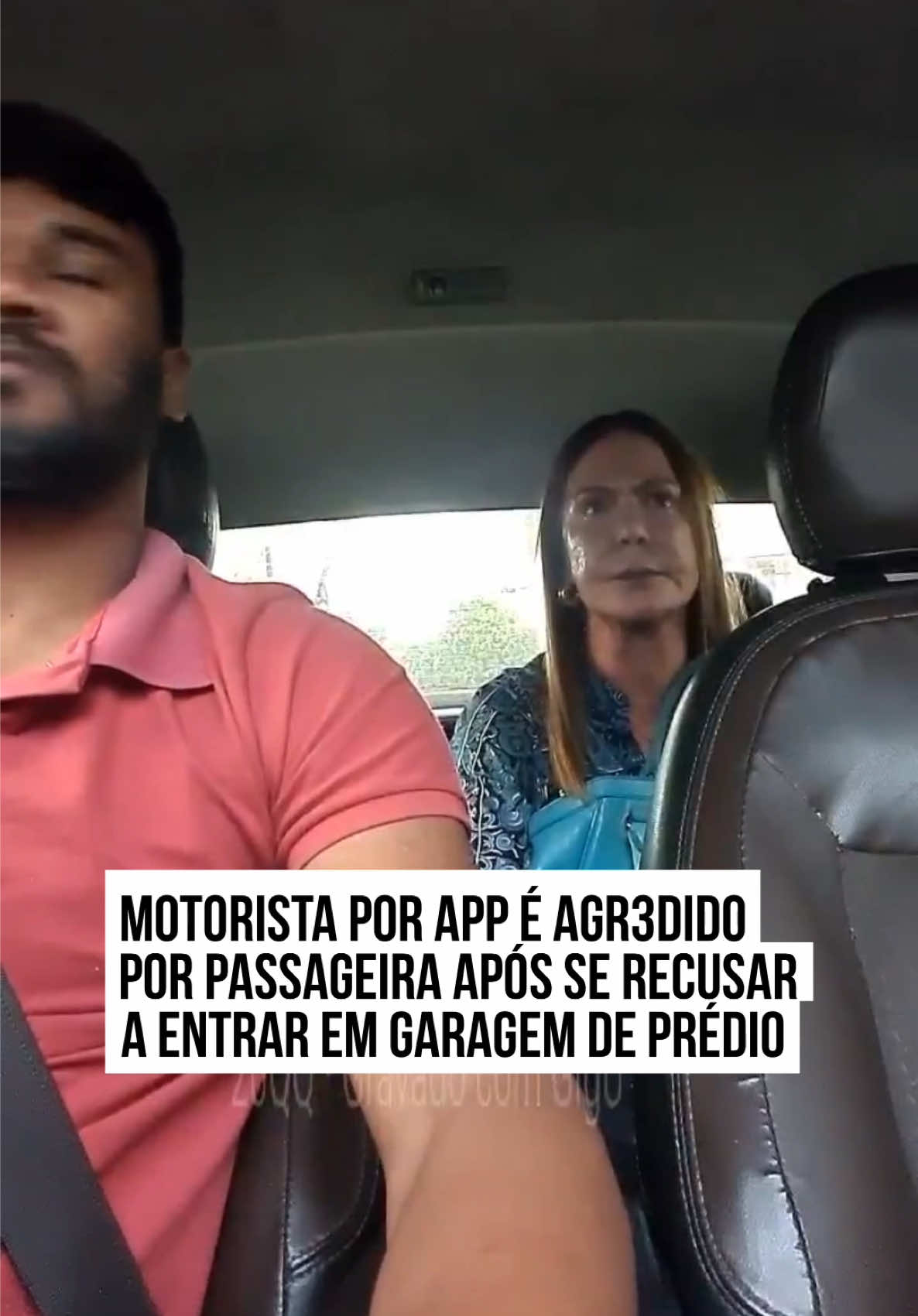 Uma passageira agr3diu com tapas um motorista por aplicativo durante uma #viagem feita em 26 de dezembro. Na ocasião, o trabalhador havia se recusado a entrar na garagem do prédio dela em #Salvador, na #Bahia, deixando a passageira irada. Vídeo registrado por uma câmera instalada dentro do veículo do motorista mostra o momento em que a passageira iniciou a discussão. 