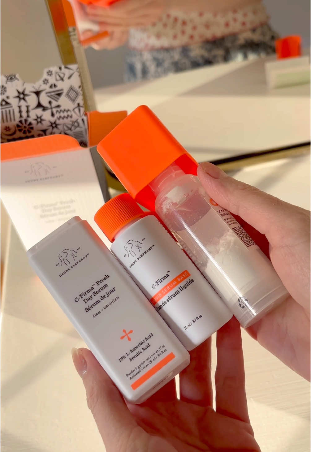 Mixing a new C-Firma Fresh Day Serum! 🧡🍊 @Drunk Elephant #cfirmafresh #drunkelephantskincare #drunkelephant #skincare 