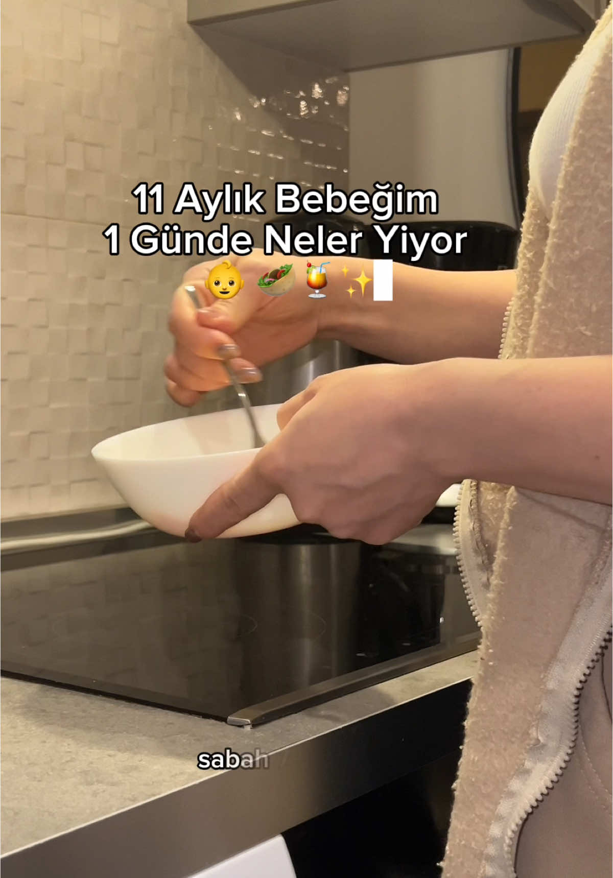 11 ay bitmeden bir günde neler yiyor videosu geldi 😍❤️  *Ara öğünde ceviz de ekledim *sebze köftesi maydonoz ve zeytinyagı ekledim  *Görünen markalar için reklam diyelim #bebekvideolari #blwideas #annebebek #bebek #hamileanneler #blw #blwrecipes #ekgıdatarifleri #ekgıda 