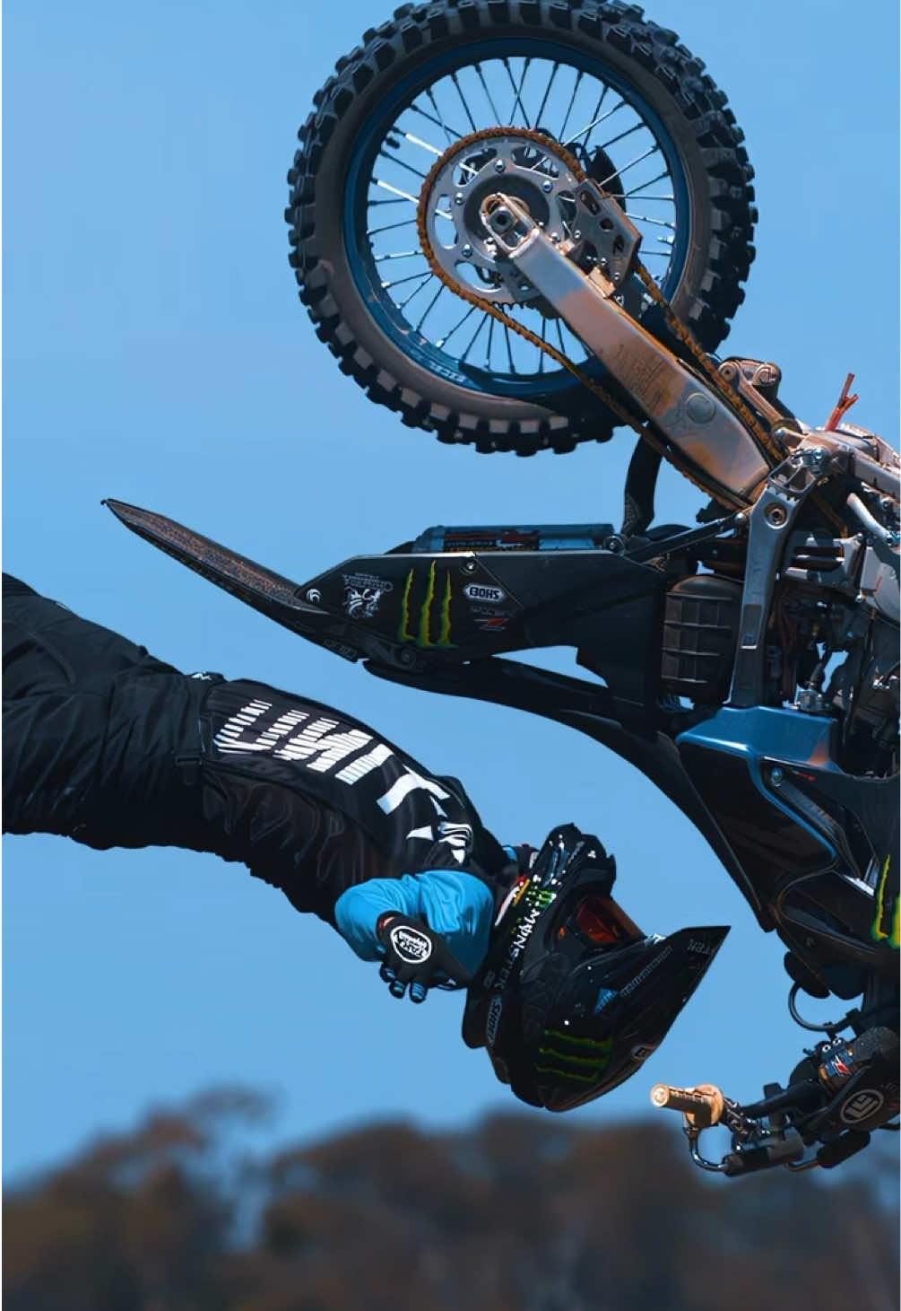 Gravity called in sick 🥴  @Headstrong Films #MonsterEnergy #FMX #Moto #Motocross 