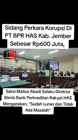 BERITAKORUPSI.CO -  Jaksa Penunutut Umum (JPU) Yudha, SH dkk dari Kejaksaan Negeri (Kejari) Blitar bersama Majelis Hakim Pengadilan Tipikor pada PN Surabaya, Selasa, 07 Januari 2025, kembali menggelar sidang perkara kasus dugaan Tindak Pidana Korupsi Penyimpangan Prosedur Dalam Proses Pemberian Kredit oleh PT. Bank Prerkreditan Rakyat (BPR) Hambangun Artha Selaras (HAS) milik Pemkab Blitar pada tahun 2020 kepada Debitur Mochamad Rifaing Bin (Alm) Marni sebesar Rp600 juta dan Debitur Ramadhan Weka Pamungkas sebesar Rp150 juta yang merugikan keuangan negara sebesar Rp600 juta akibat pemberian kredit dengan cara melakukan penyimpangan prosedur dalam proses pemberian kredit sehingga mengakibatkan kredit macet berdasarkan hasil penghitungan yang dilakukan oleh Tim Penyidik Kejaksaan Negeri Blitar tanggal 12 Februari 2024, dengan agenda mendengarkan keterangan saksi yang dihadirkan oleh JPU Salah satu saksi yang dihadirkan oleh JPU Kejari Biltar dalam perkara tersebut diatas  adalah Matius Abadi Selaku Direktur Bisnis BPR HAS dengan Terdakwa Mochamad Rifaing selaku Debitur (Humas RSUD Dr. Iskak Tulungagung) dan Subandi Bin Tumiran (berkas perkara dilakukan penuntutan secara terpisah) selaku Direktur PT. Bamdika Anugrah Sidoarjodengan didampingi masing-masing Penahat Hukum (PH)-nya yaitu Dr. Hufron SH., MH dkk (PH Terdakwa Mochamad Rifaing) dan Johanes Dipa, SH., MH dkk selaku PH Terdakwa Subandi Persidangan yang berlangung di ruang sidang Cakra Pengadilan Tipikor pada PN Surabaya, Selasa, 07 Januari 2025, diketuai Majelis Hakim I Dewa Gede Suarditha, SH., MH yang dibantu dua Hakim anggota yaitu Darwin Panjaitan, SH., MH dan Agus Karyanto, SH., MH masing-masing Hakim Ad Hock serta Panitra Pengganti (PP) Alarico De Jesus, SH dan Sunarah, SH  Kepada masjelis Hakim, saksi Matius Abadi Selaku Direktur Bisnis PT. BPR HAS mengakui bahwa kredit macet di PT BPT HAS bukan hanya Kedua Terdakwa melainkan berjumlah 25 Debitur. Namun saksi Matius Abadi tidak mengetahui apakah Debitur lainnya sudah ada proses hukum atau belum “Ada dua puluh lima. Saya tidak tahu,” kata saksi Matius Abadi menjelaskan kepada Majelis Hakim atas pertanyaan PH Terdakwa Mochamad Rifaing, Dr. Hufron SH., MH Namun yang membingungkan dari jawaban saksi Matius Abadi ini adalah terkait pertanyaan Dr. Hufron SH., MH selaku PH Terdakwa Mochamad Rifaing maupun pertanyaan Terdakwa sendiri yang hampir sama namun dijawab saksi dengan jawaban yang berbeda “Kalau sudah dibayar (makasudnya kredit.Red) lunas apakah masih ada kerugian?,” tanya Dr. Hufron SH., MH dengan mengulang pertanyaanya. Lalu dijawab oleh saksi Matius Abadi “masih ada”. “Ada termasuk saya duduk disini,” jawab saksi Matius Abadi Pertanyaannya dari jawaban saksi ini adalah, apakah kehadiran Matius Abadi Selaku Direktur Bisnis PT. BPR HAS sebagai saksi dalam sidang perkara dugaan Korupsi ini atas panggilan JPU menambah kerugian di PT BPR HAS dan harus ditanggung oleh Terdakwa? Sementara, saat pertanyaan yang sama ditanyakkan oleh Terdakwa Mochamad Rifaing, saksi Matius Abadi mengatakan bahwa kredit Terdakwa di PT BPR HAS sudah lunas dan tidak ada masalah “Sudah lunas dan tidak ada masalah,” jawab saksi Matius Abadi atas pertanyaan Terdakwa Mochamad Rifaing   Dari fakta yang terungkap dalam persidangan ini adalah, bahwa Terdakwa sudah membayar kreditnya ke PT BPR HAS sebesar Rp800 juta lebih namun SHM (Sertifikat Hak Milik) milim terdakwa belum dikembalikan oleh pihak PT BPR HAS, dan yang dijadikan JPU sebagai bukti adalah foto copy yang dilalisir yang diperlihatkan oleh JPU kehadapan Majelis Hakim dengan disaksikan oleh Terdakwa maupun Penasehat Hukum-nya, Dr. Hufron SH., MH Hal inipun terungkap saat Ketua Majelis Hakim menanyakkan JPU, apakah SHM milik Terdakwa disita dan dijadikan sebagai bukti? Selengkapnya baca di https://www.beritakorupsi.co/2025/01/sidang-perkara-korupsi-di-bpr-has-kab.html #blitar  #kejari  #kejati  #kejagung  #bpr  #tulungagung  #fypシ  #fyp 