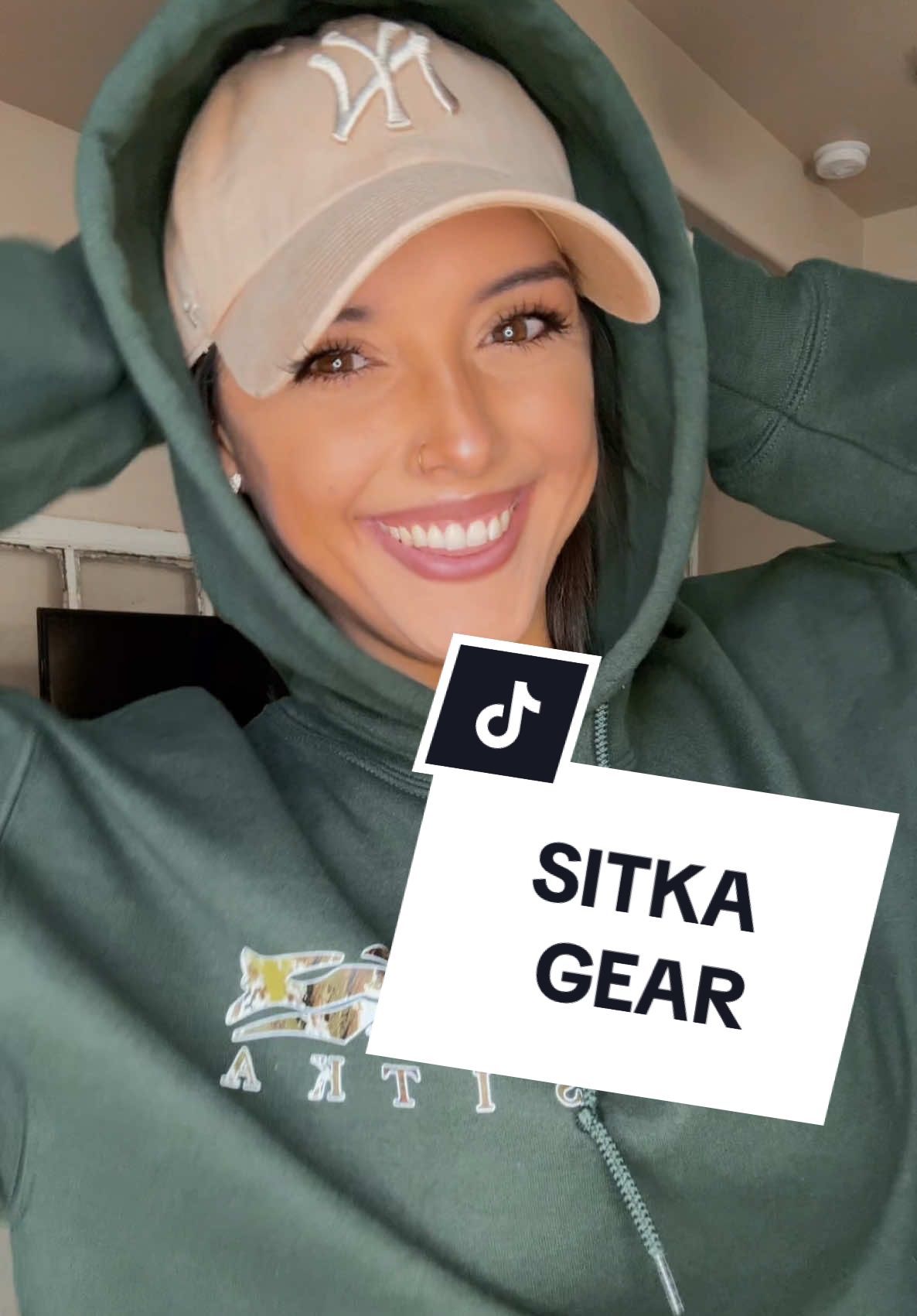 SITKA Hoodie in the TikTok shop! I got a large🙌🏼 It’s so warm & good quality ❤️🦌 Link in bottom left of the screen, lots of color options #hoodieweather#sitka#hunting#gear#camo#sweaterweather#TikTokShop#sale#clothing#haul#tiktokshopfinds 